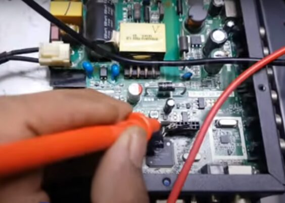 TV polytron LED hanya nyala merah tidak ada gambar dan suara