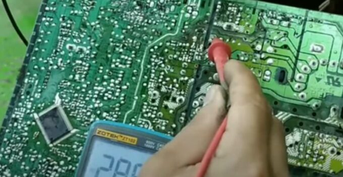 mencari penyebab kerusakan TV sharp alexander mati protek