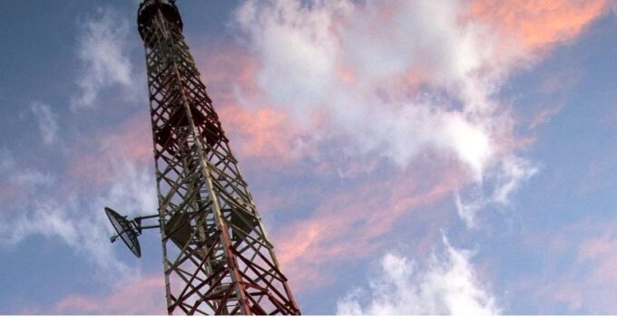 frekwensi modulasi lebih baik daripada amplitudo